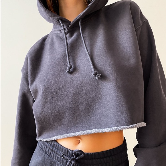 tna boyfriend cropped crewneck